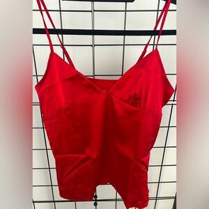 Weerti Women’s red cami and shorts satin sleep set NWT